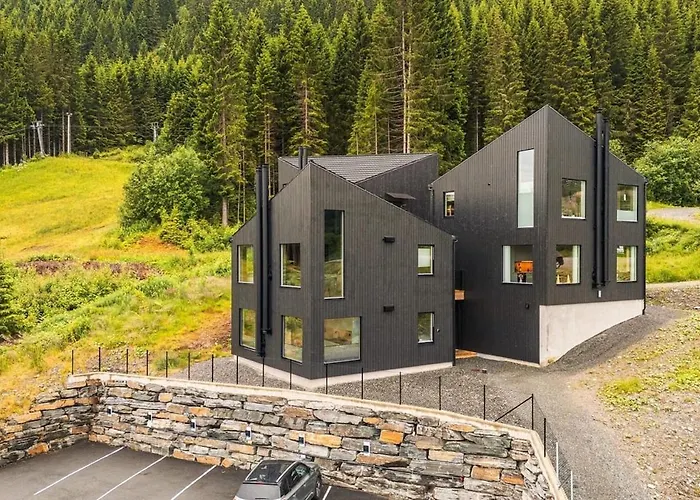 Exclusive Cabin - Ski In Ski Out! *